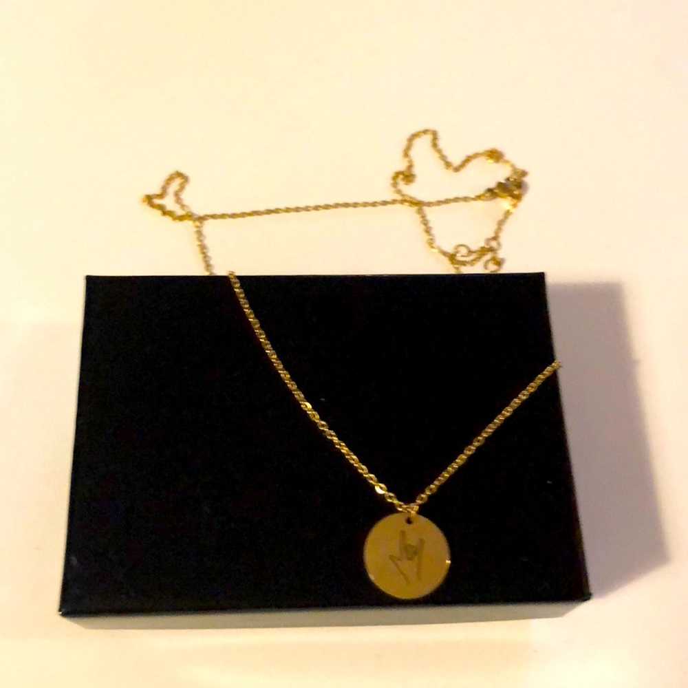“ I love you” in sign language necklace